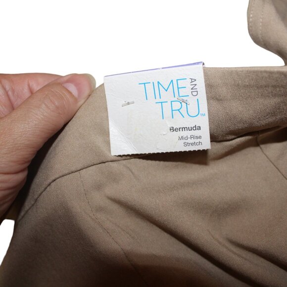 CLEARANCE Time & Tru Bermuda Mid-Rise Stretch Shorts Plus XXL 2X 20 NWT's COMFY - Picture 11 of 12
